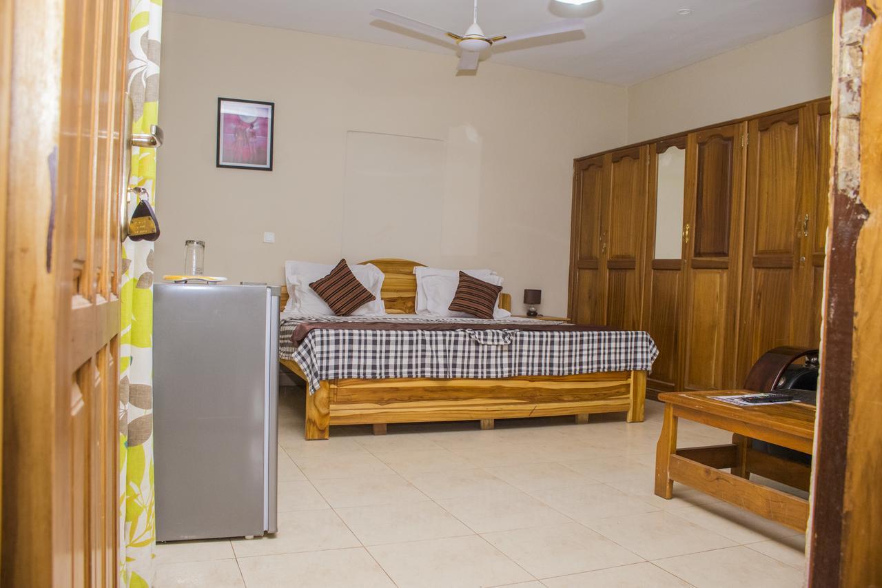 Lovista Hotel North Legon Kültér fotó