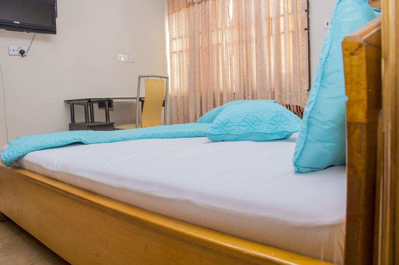 Lovista Hotel North Legon Kültér fotó