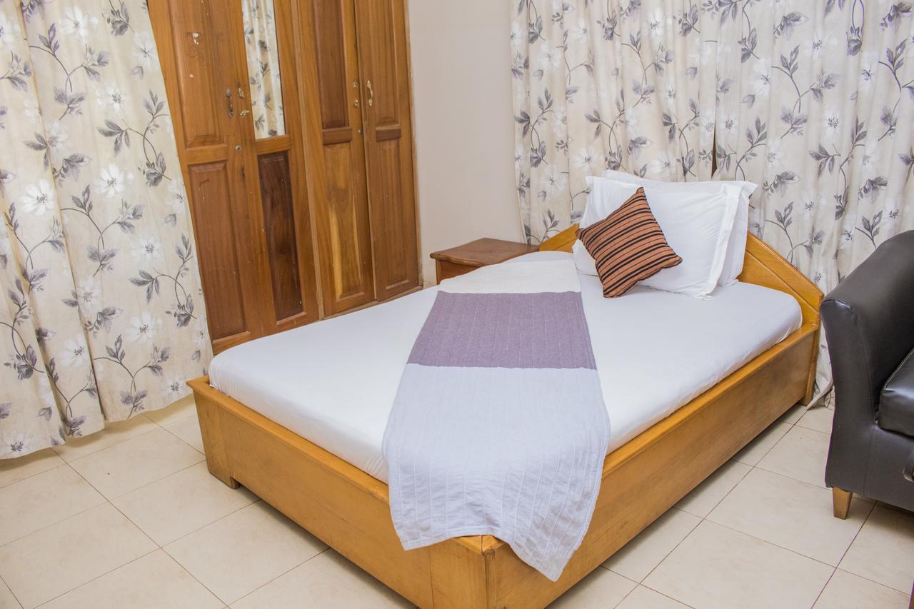 Lovista Hotel North Legon Kültér fotó