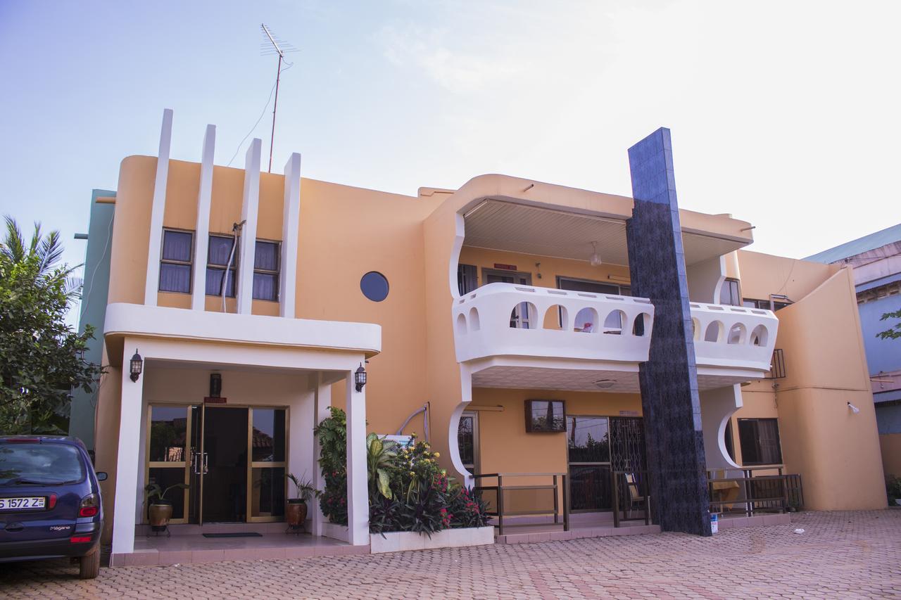 Lovista Hotel North Legon Kültér fotó